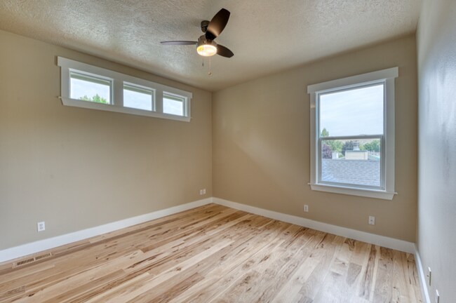 Building Photo - 7150 W Tobi Ct