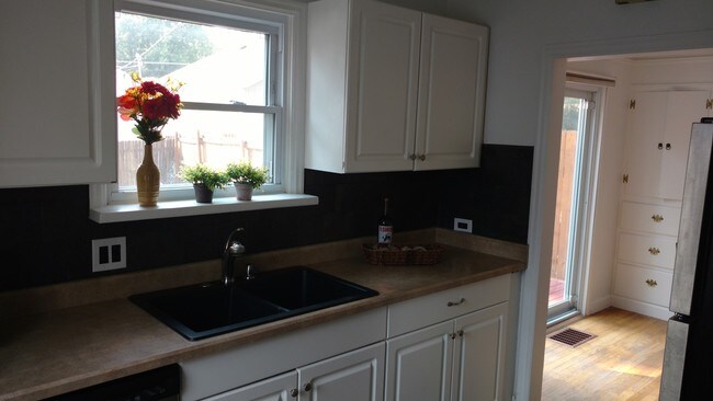 Building Photo - 2317 S Downing St