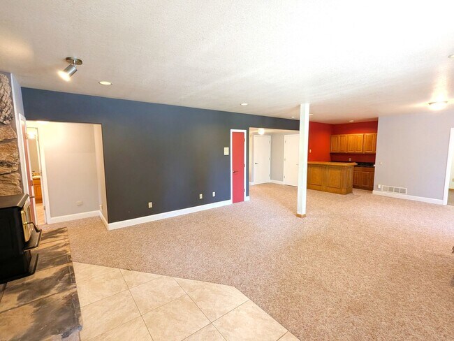 Building Photo - Beautiful Home In Monument