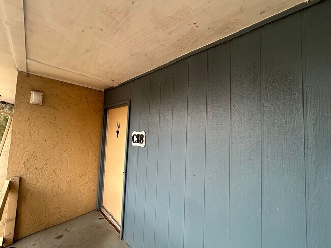 Building Photo - 2 Bedroom Flat in Brandywine