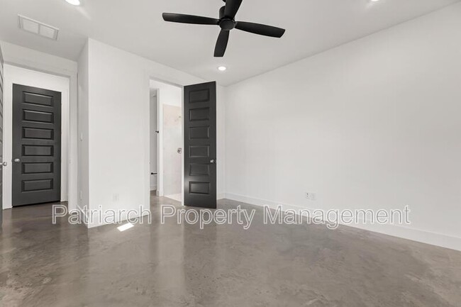 Building Photo - 3003 Alpha Wolf Ct