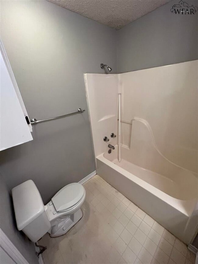 Building Photo - 5316 Pebblestone Dr