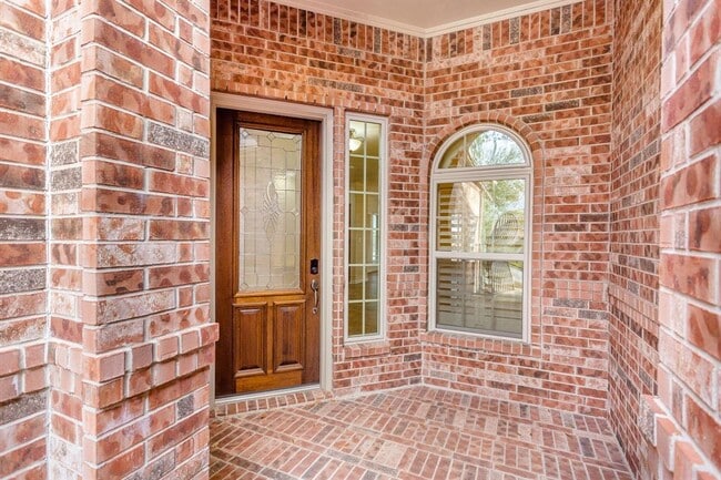 Building Photo - 9227 Mystic Falls Ln