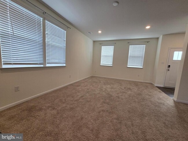 Building Photo - 172 Fellowship Dr