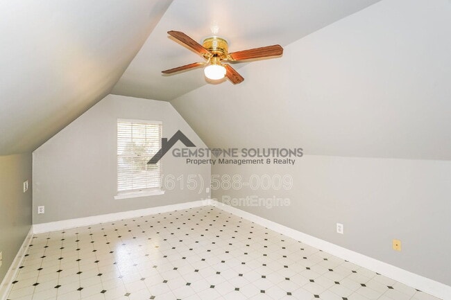 Building Photo - 306 Crooked Oak Ct