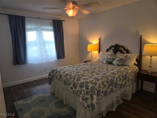 Building Photo - 1580 Pine Valley Dr