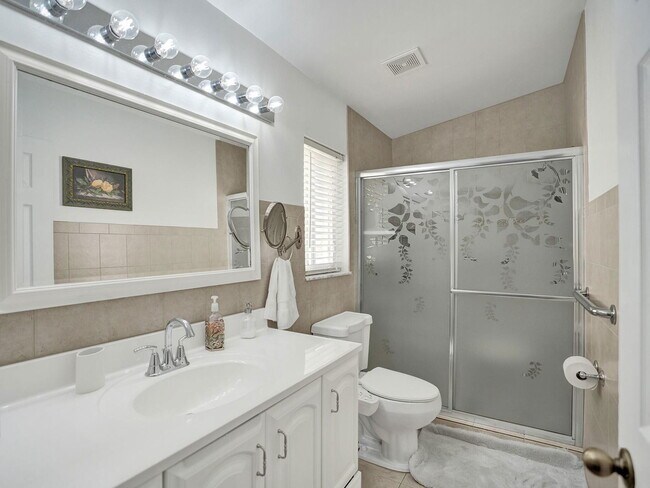 Building Photo - 1245 SW 46th Way