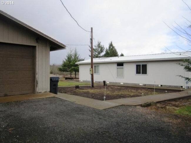 Building Photo - 3 Bedroom in Monroe