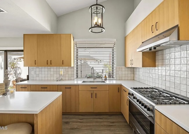 Building Photo - 7912 Emerald St