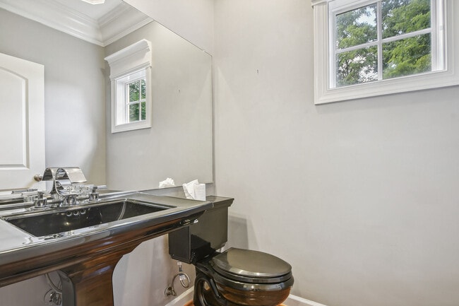 Building Photo - 43286 Canal Creek Pl