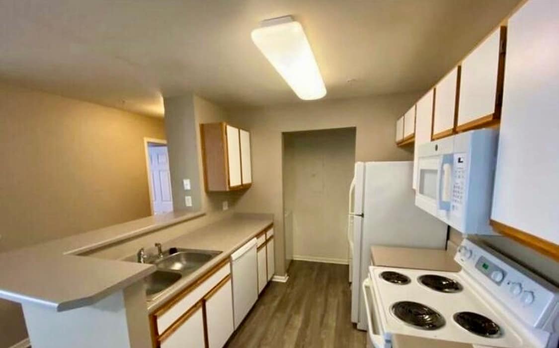 Kitchen - 2226 W Elizabeth St