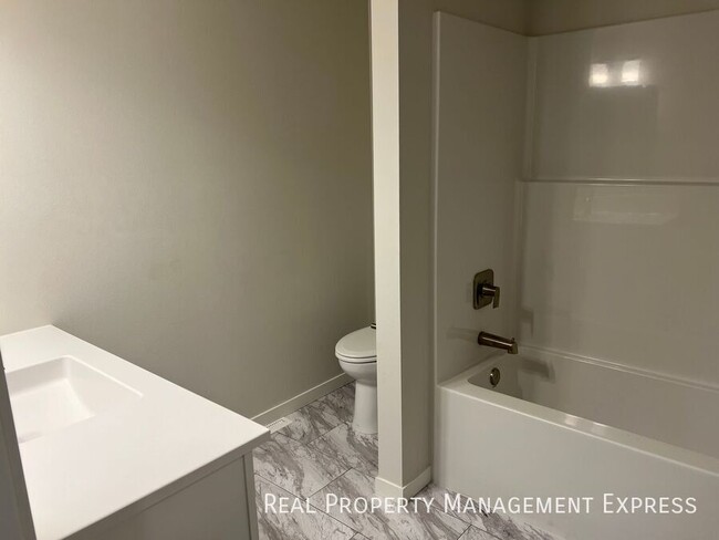 Building Photo - Brand New: 3 Bedroom 2.5 Bathroom Townhome