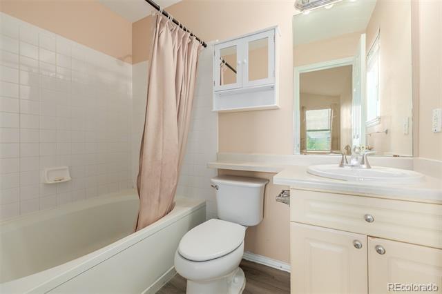 Building Photo - 9688 Queenscliffe Dr