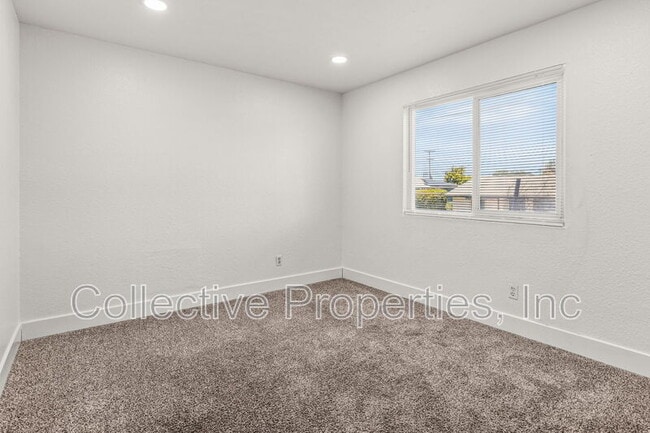 Building Photo - 3965 Logan Ave