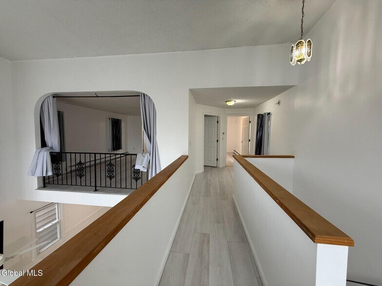 Building Photo - 27 McElwain Ave