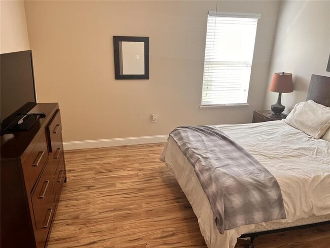 Building Photo - 9017 Paolos Pl