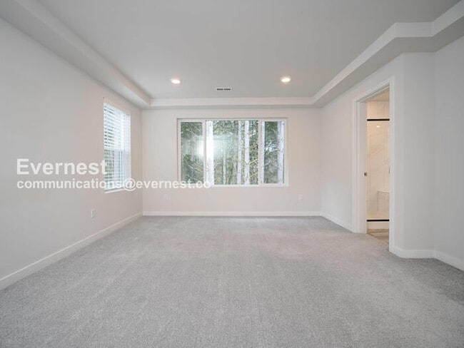 Building Photo - 33335 Crystal Ave SE