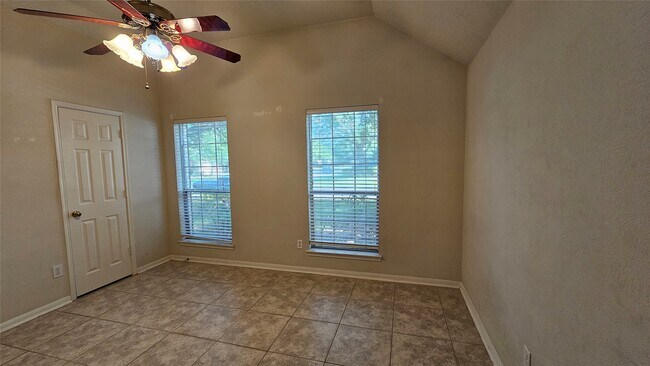 Building Photo - 2314 Hannover Way