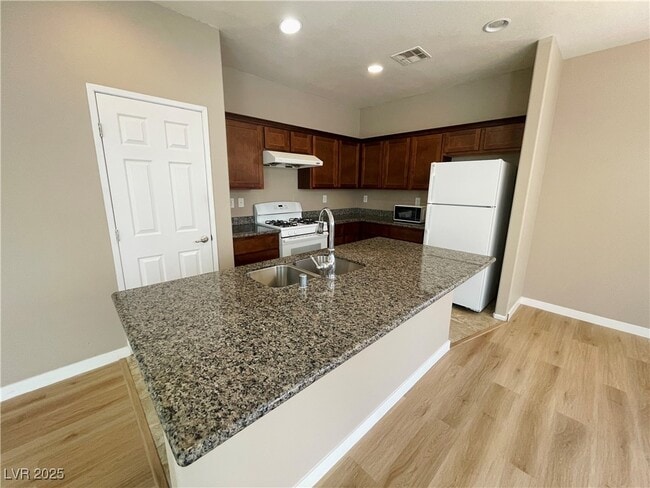 Building Photo - 5358 Panaca Spring St