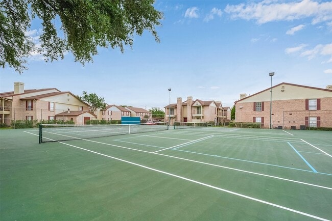Building Photo - 2120 El Paseo St