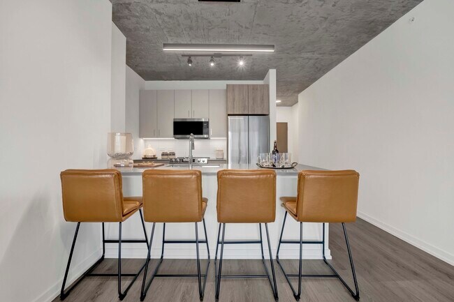 Building Photo - 808 N Cleveland Ave