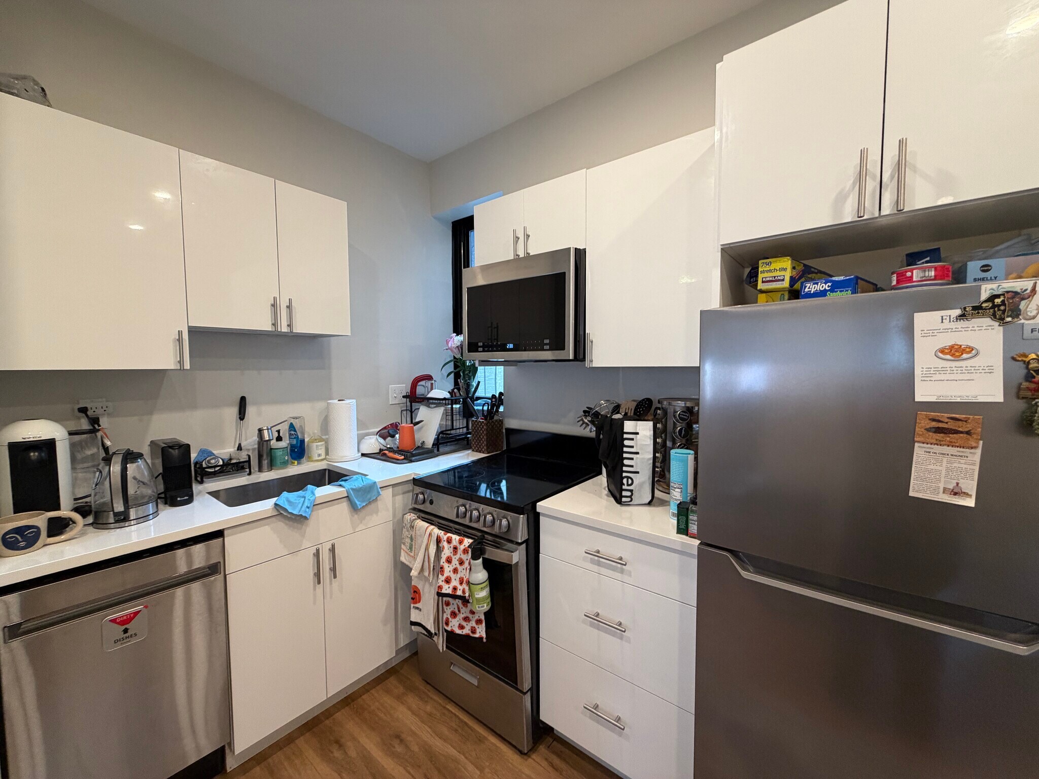 Building Photo - 16 Aberdeen St