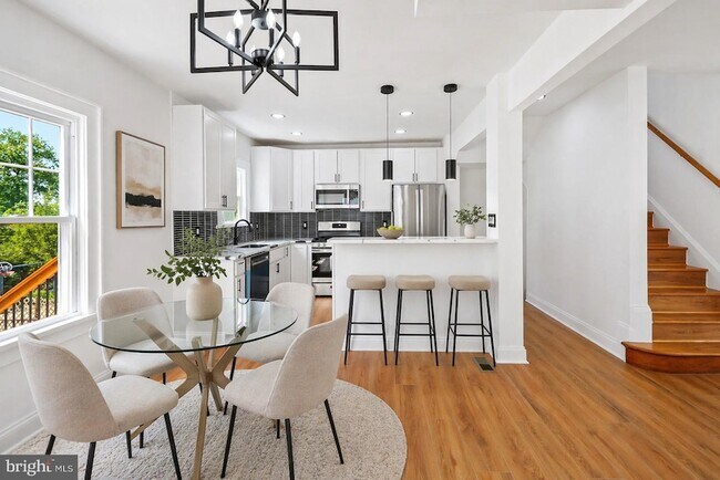 Building Photo - 5309 Chesapeake Rd