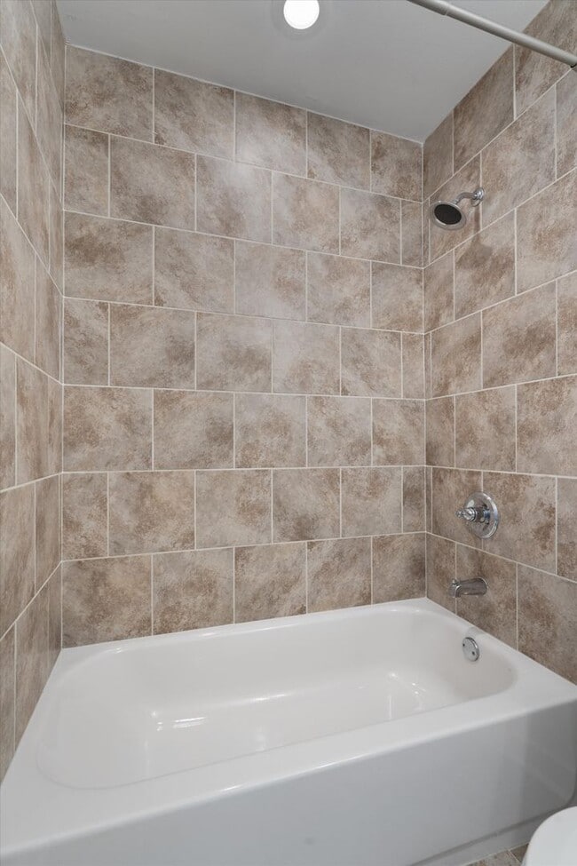 Building Photo - 6211 Manor Rd