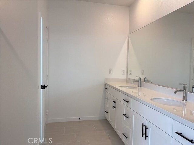 Building Photo - 5985 Huntington Dr