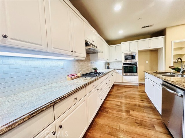 Building Photo - 10920 Playa Del Sol