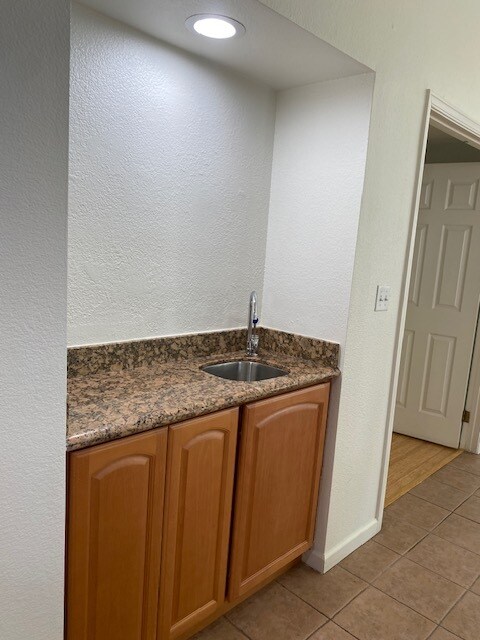 Building Photo - 5460 Azure Ct