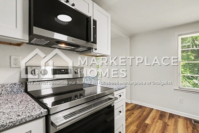 Building Photo - 5944 Gum Dr SE