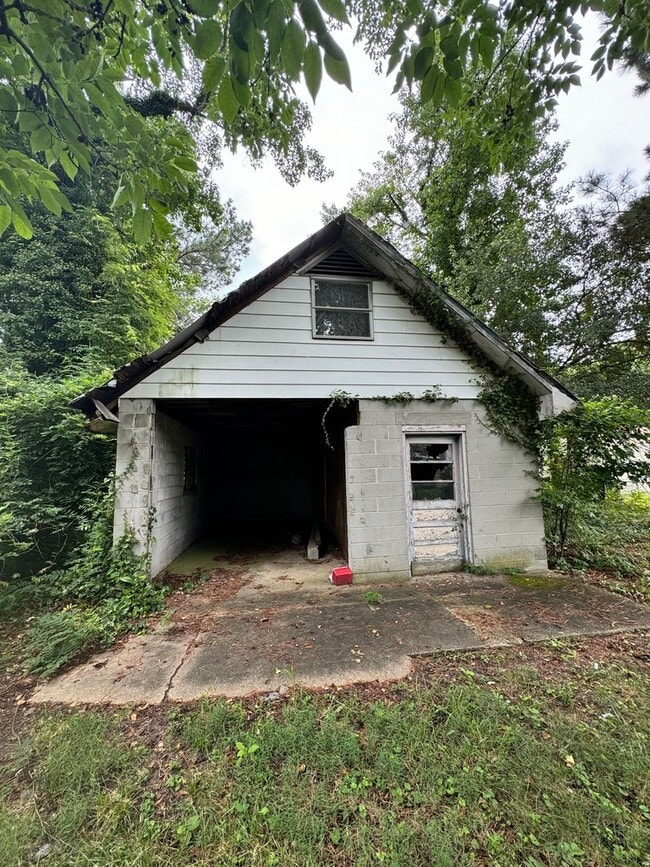 Building Photo - 3 bed 1 bath House in central Richmond