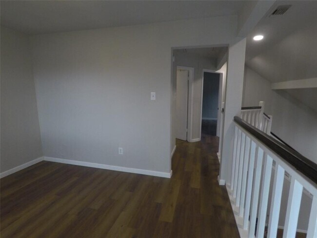Building Photo - 16326 Tiburon Way