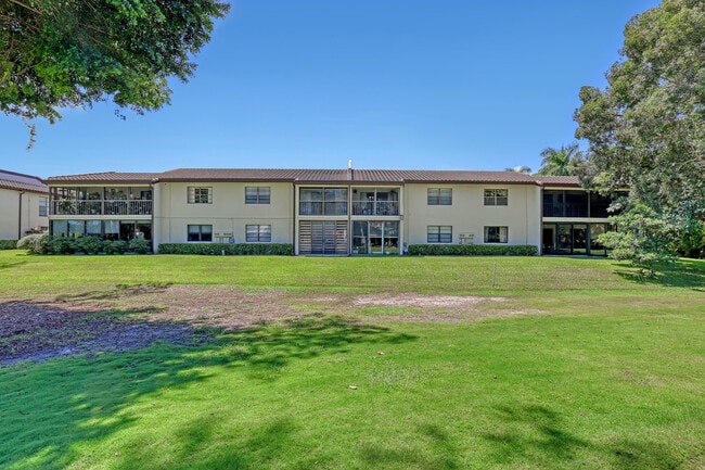 Building Photo - 21662 Arriba Real