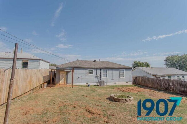 Building Photo - Charming & Updated 3-Bedroom Home in Moore...