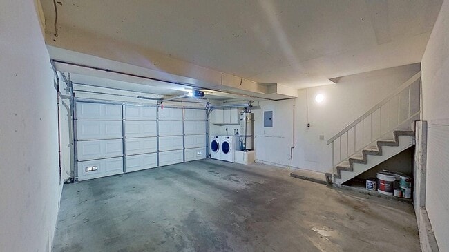 Building Photo - 4 Morning Star