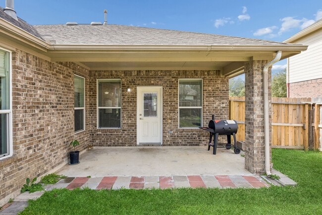 Building Photo - 18126 Rustic Brook Ct