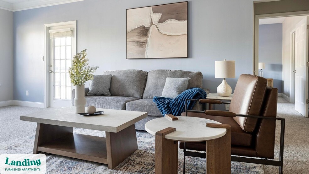 Primary Photo - 100 Crossing Blvd