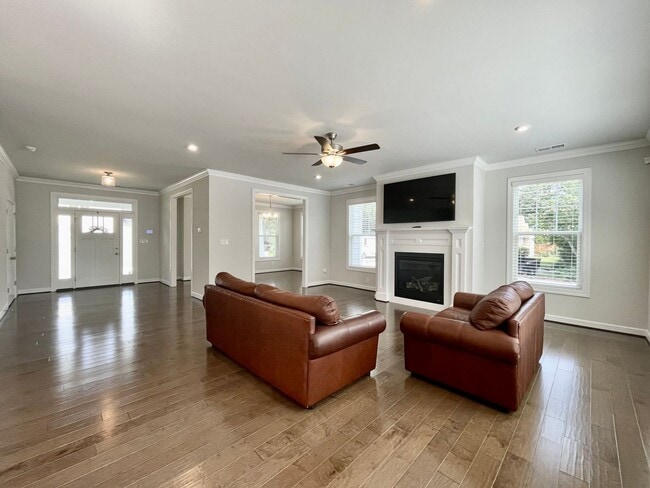 Building Photo - Custom-Built Home in Mill Dam Pointe! Marsh & Water Views! Minutes to Bay Beaches, Pet Friendly, ...