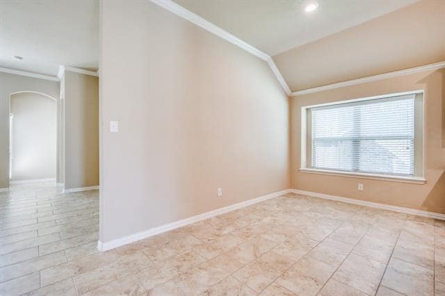 Building Photo - 16708 Central Garden Ln