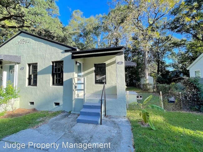 Primary Photo - 2 br, 1 bath House - 1324 E. 53rd Street