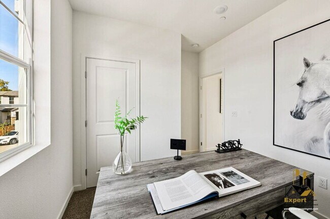Building Photo - 8647 Starburst Way
