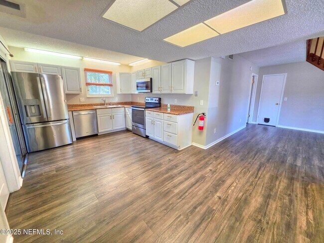 Building Photo - 4316 Pilgrim Way