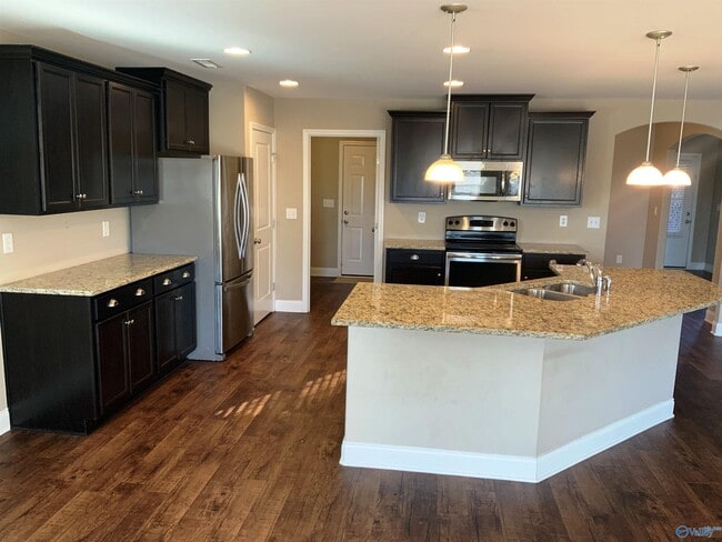 Building Photo - 185 Olde Dogwood Trail