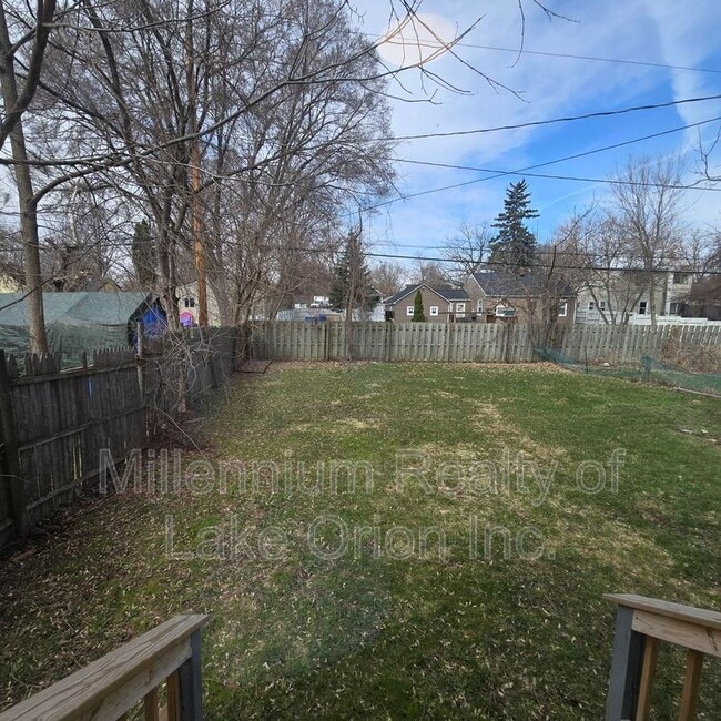 Building Photo - 715 Kenilworth Ave