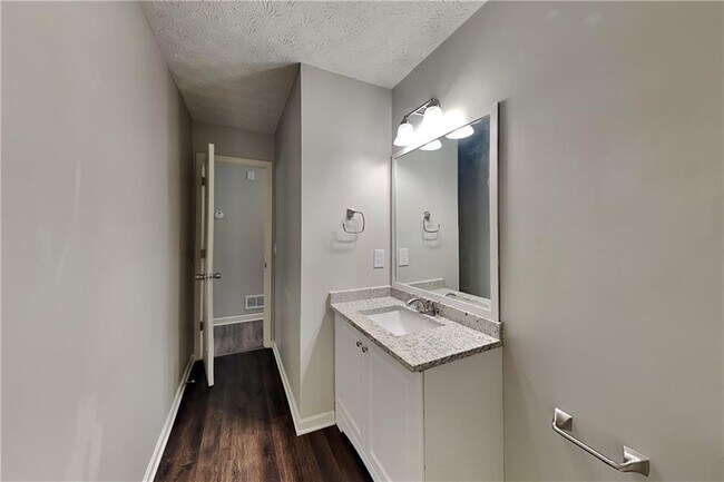 Building Photo - 3784 Cherokee Overlook Dr
