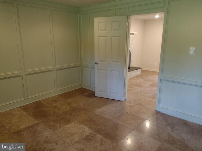 Building Photo - 64 Bogle Dr
