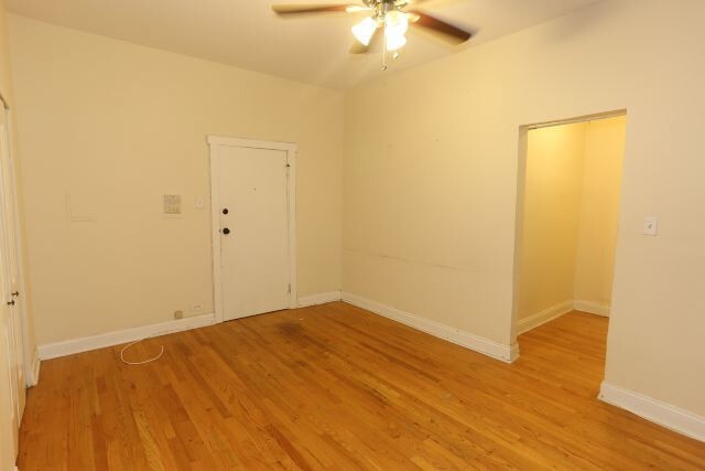 Building Photo - 4644 N Paulina St