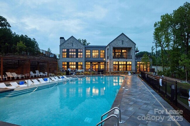 Primary Photo - 9132 Senator Royall Dr